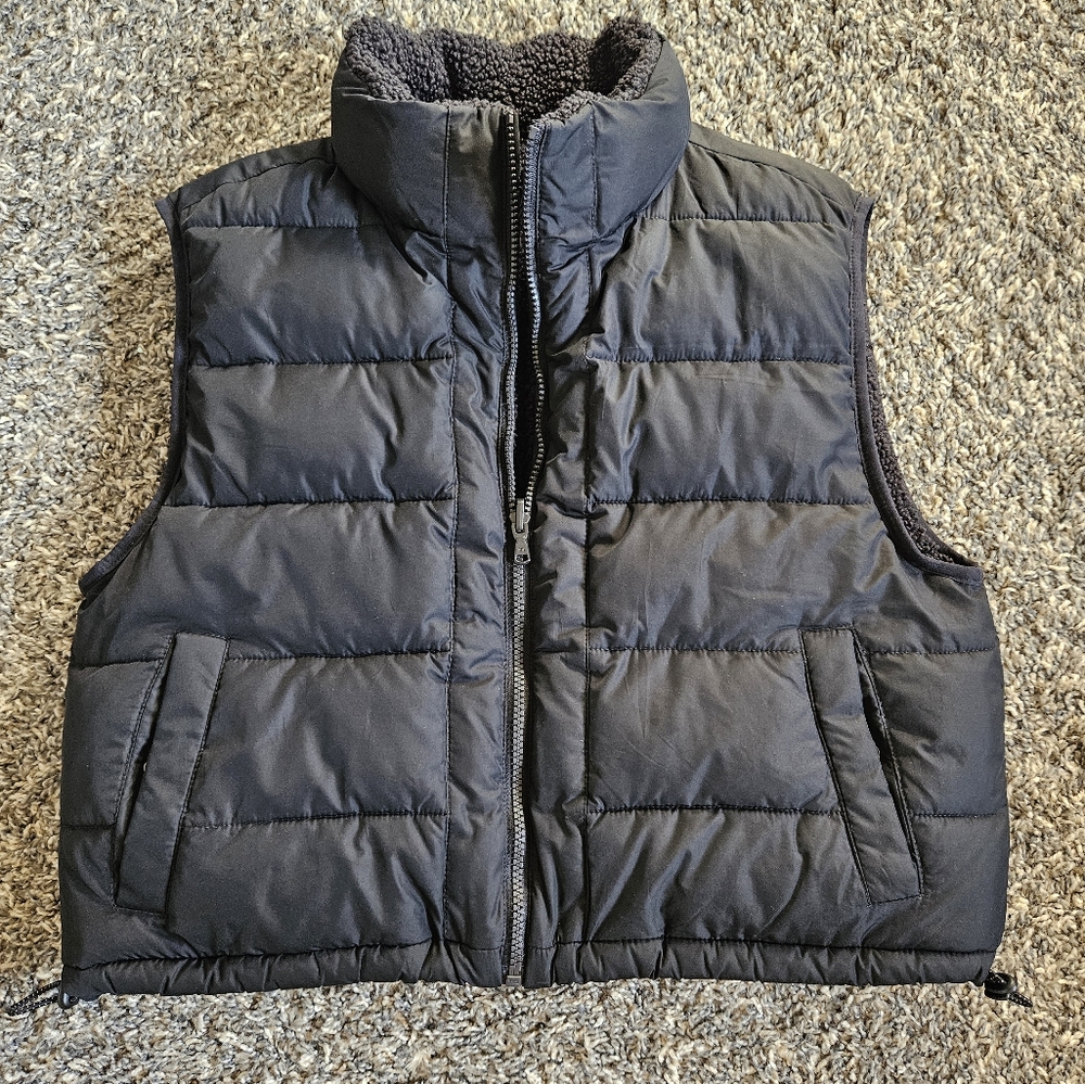Gilly Hicks Black Cropped Puffer Vest